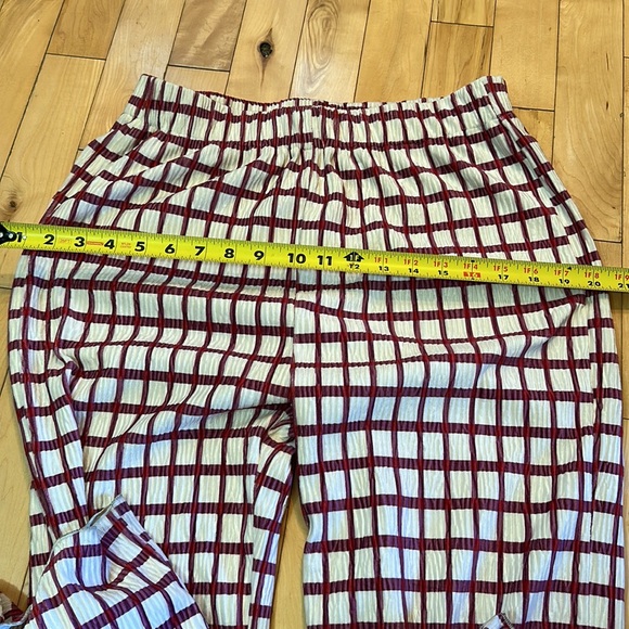 BNWT Blush Boutique Plaid Pants - Picture 7 of 9